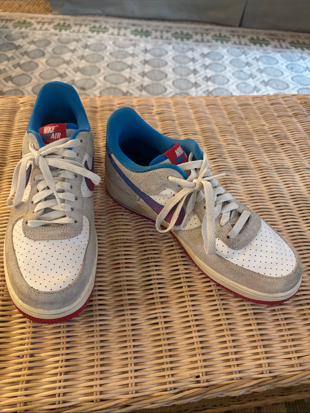 Nike Air Force ones men’s size 8. Only worn. Few times.
